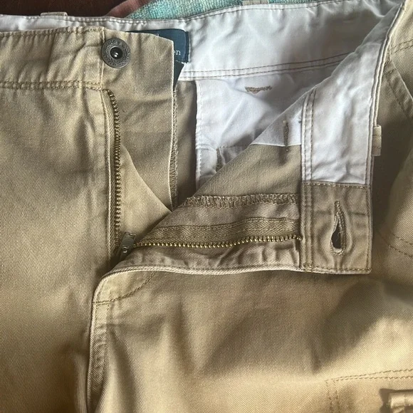Polo by Ralph Lauren Cargo Shorts - Picture 6 of 9